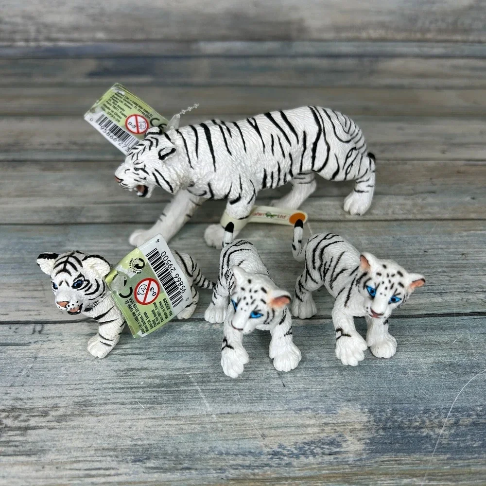 Safari‎ LTD White Siberian Tigers Figures Family Lot